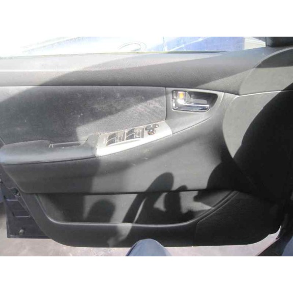 toyota corolla (e12) del año 2003