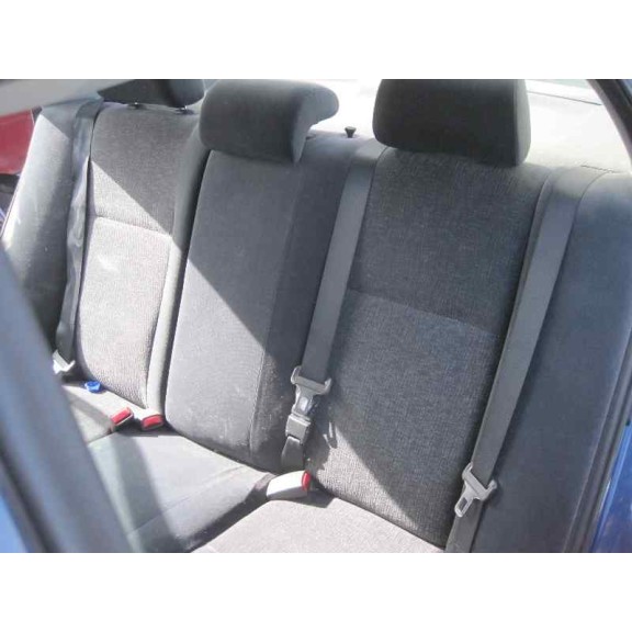 toyota corolla (e12) del año 2003