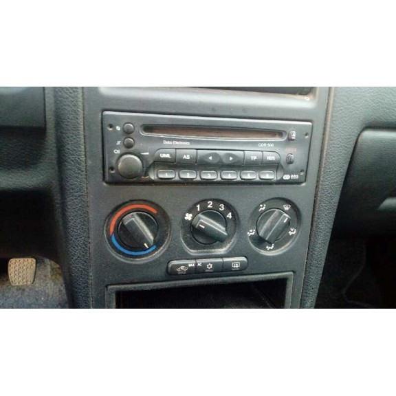 opel astra g berlina del año 2001