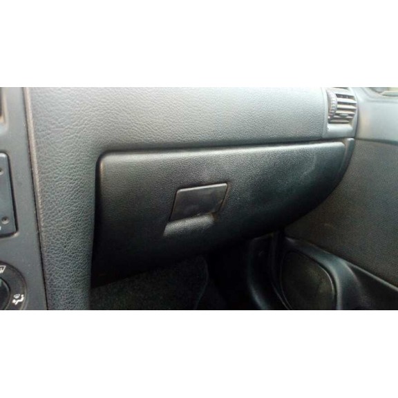 opel astra g berlina del año 2001