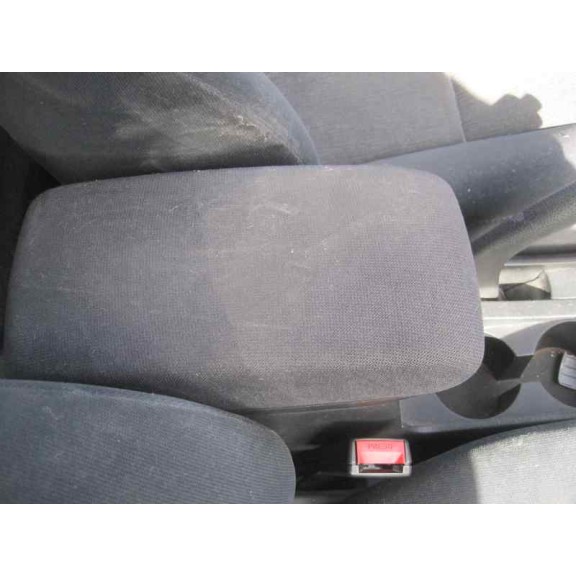 toyota corolla (e12) del año 2003