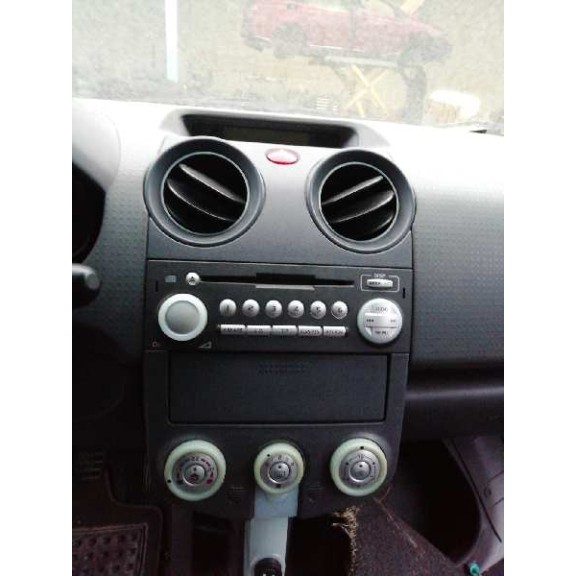 mitsubishi colt berlina 5 (z30a) del año 2005