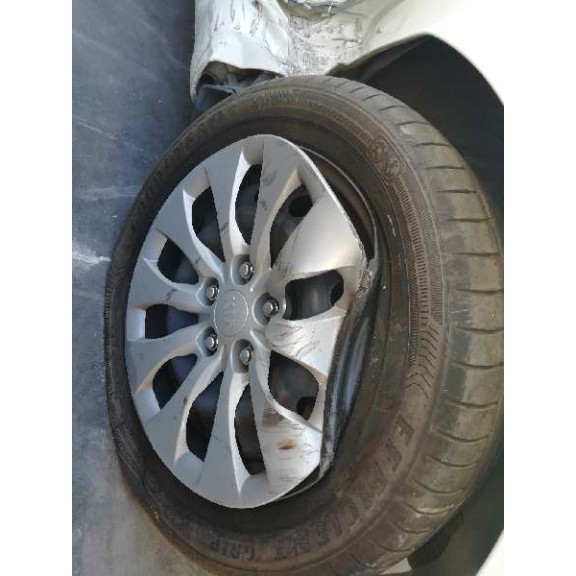 kia carens ( ) del año 2016