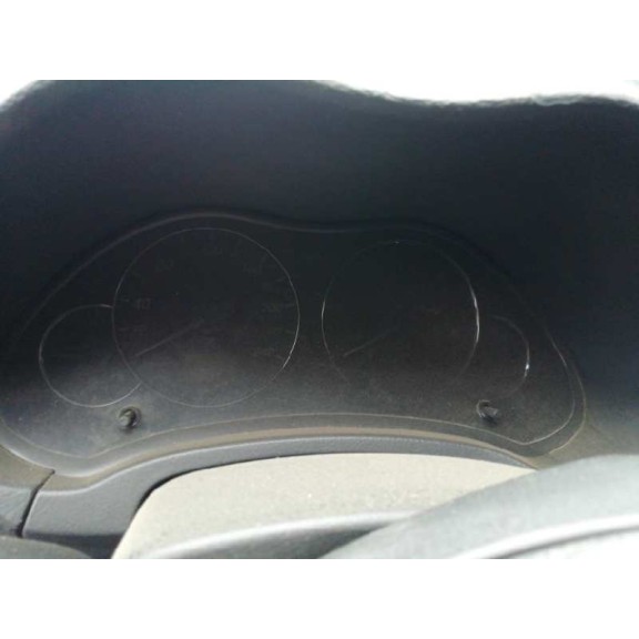 toyota avensis berlina (t25) del año 2005