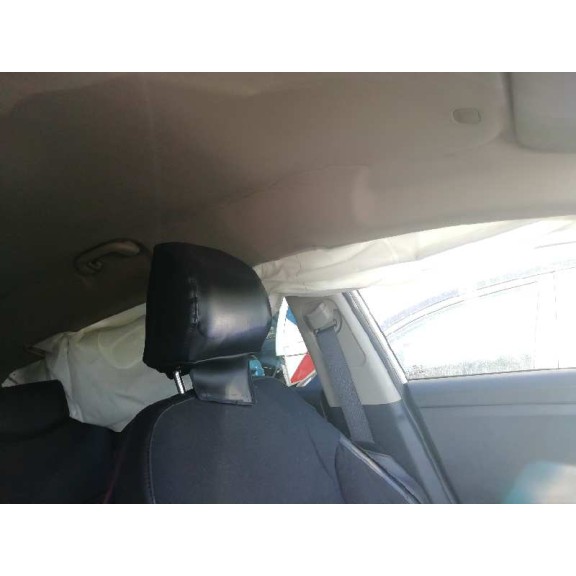 kia carens ( ) del año 2016