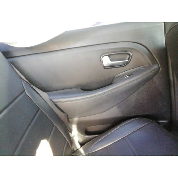 kia carens ( ) del año 2016