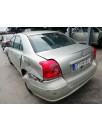 toyota avensis berlina (t25) del año 2005