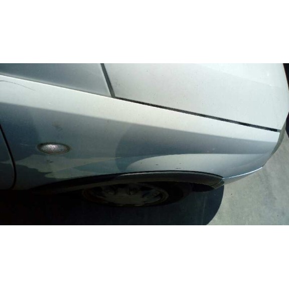 opel corsa c del año 2000