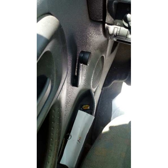 opel corsa c del año 2000