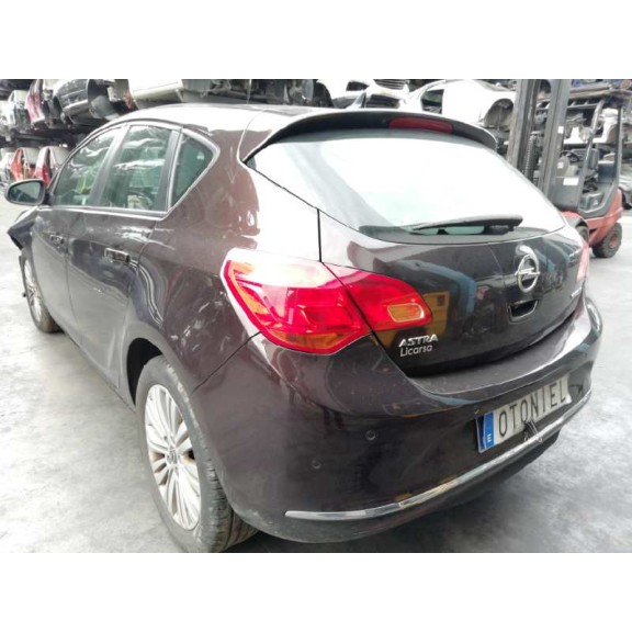 opel astra j lim. del año 2014