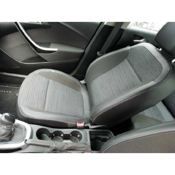 opel astra j lim. del año 2014