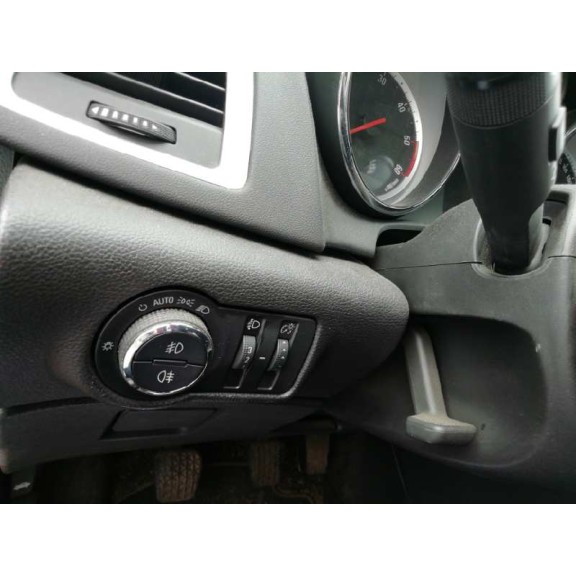 opel astra j lim. del año 2014