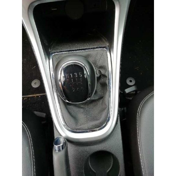 opel astra j lim. del año 2014