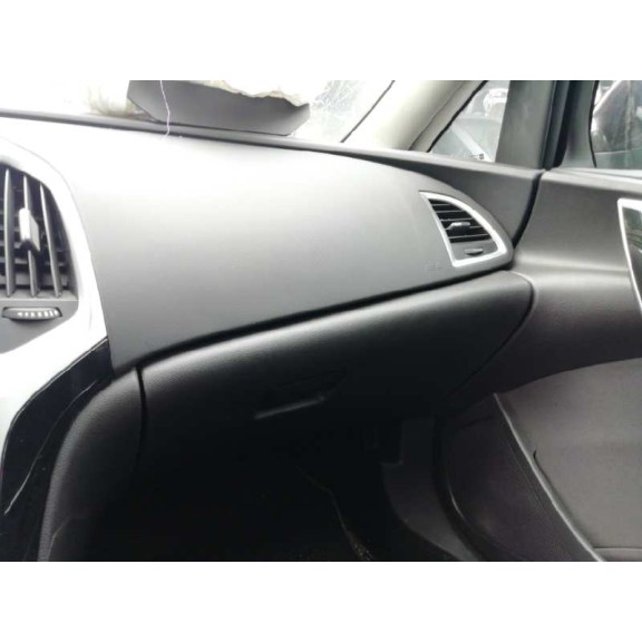 opel astra j lim. del año 2014