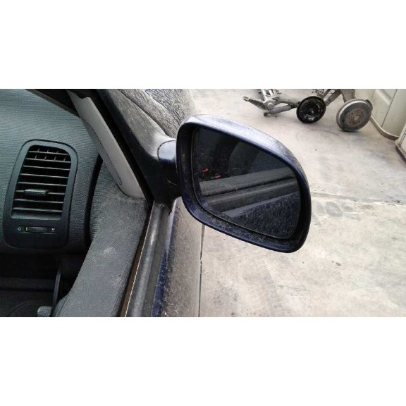 volkswagen polo berlina (6n2) del año 2000