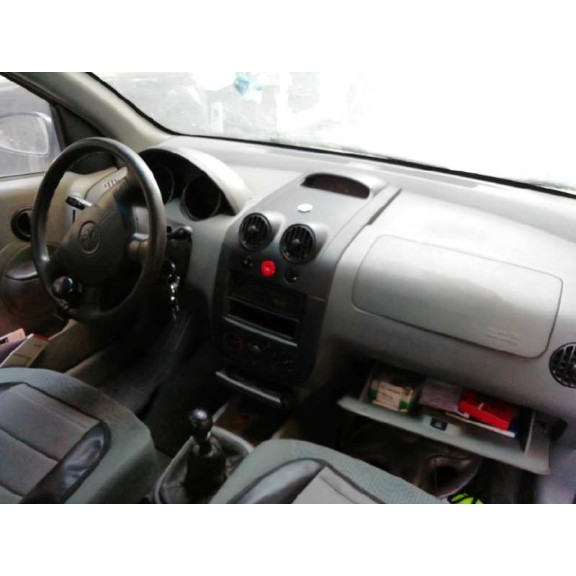 daewoo kalos del año 2004