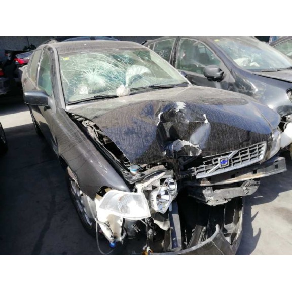 volvo s40 berlina del año 2002