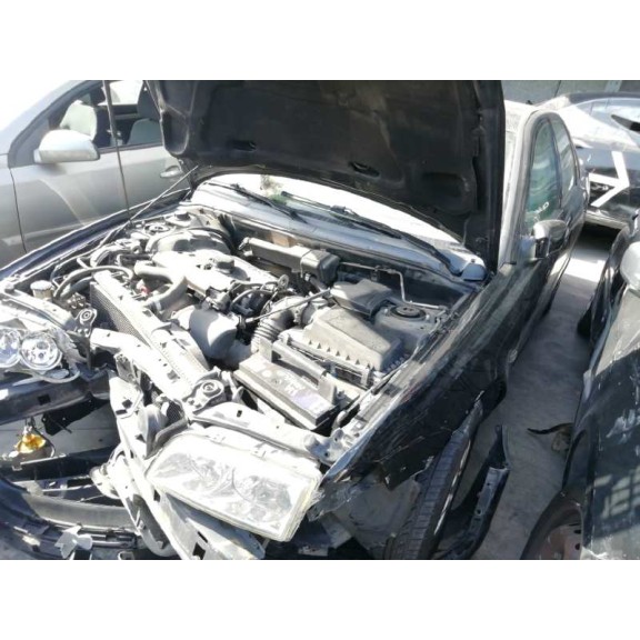 volvo s40 berlina del año 2002