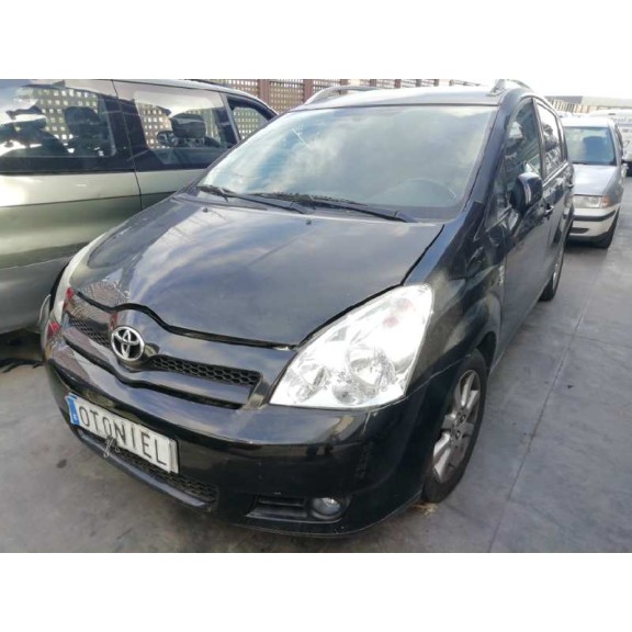 toyota corolla verso (r1) del año 2004