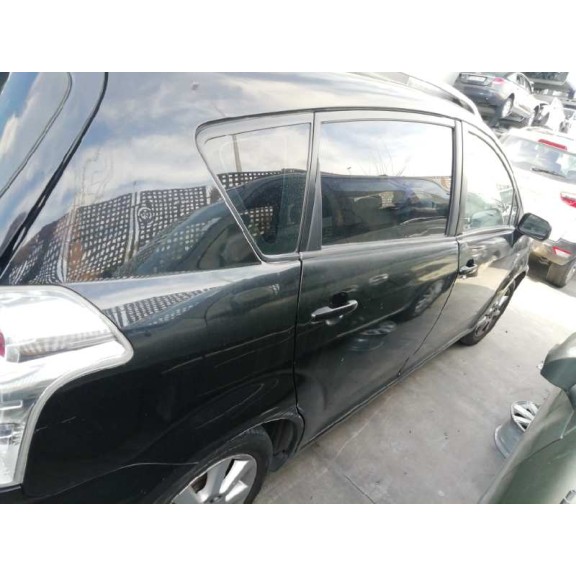 toyota corolla verso (r1) del año 2004