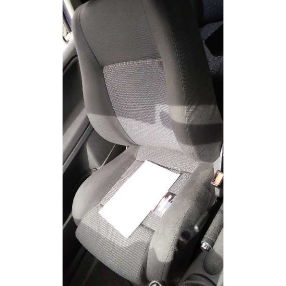 volkswagen polo berlina (6n2) del año 2000