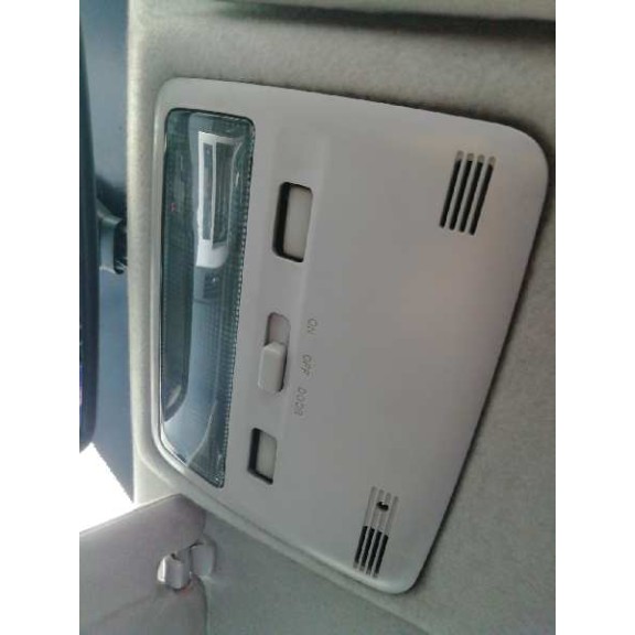 toyota corolla verso (r1) del año 2004