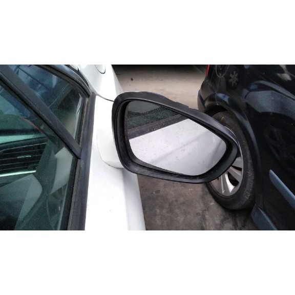 peugeot 508 del año 2012