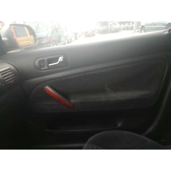 volkswagen passat variant (3b6) del año 2003