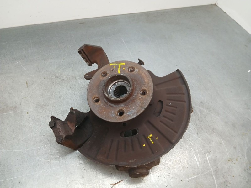 Recambio de mangueta delantera izquierda para mercedes-benz clase m (w163) ml 270 cdi (163.113) referencia OEM IAM 1633320101  