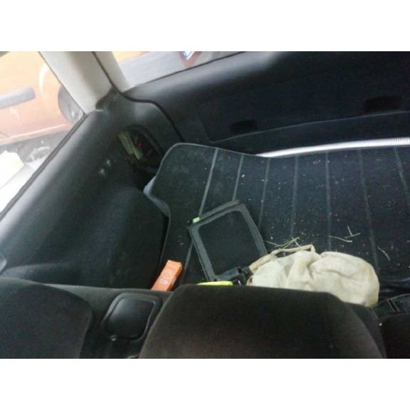 volkswagen passat variant (3b6) del año 2003