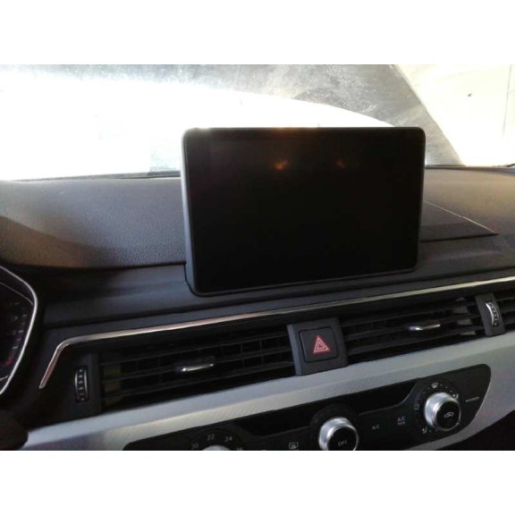 audi a4 berlina (8w2) del año 2017