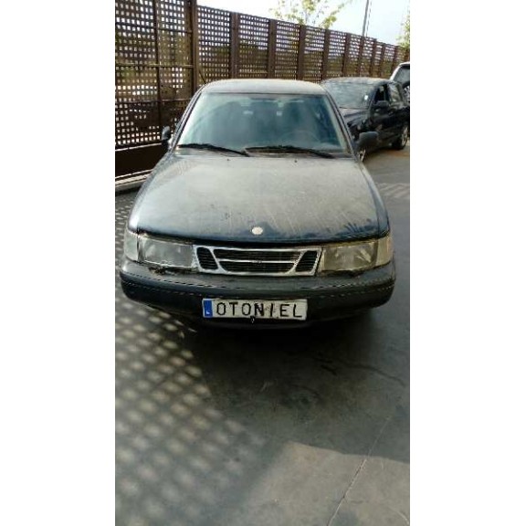 saab 900 berlina del año 1994