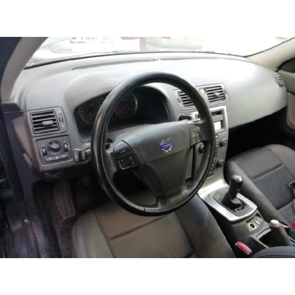 volvo v50 familiar del año 2006