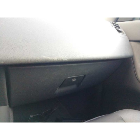 volvo v50 familiar del año 2006