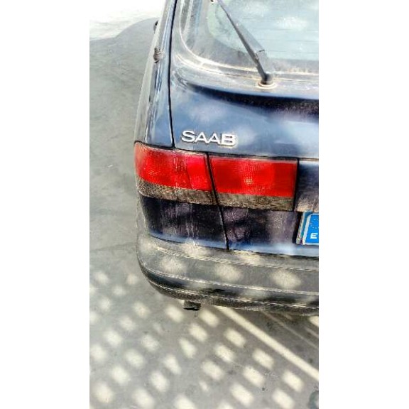 saab 900 berlina del año 1994