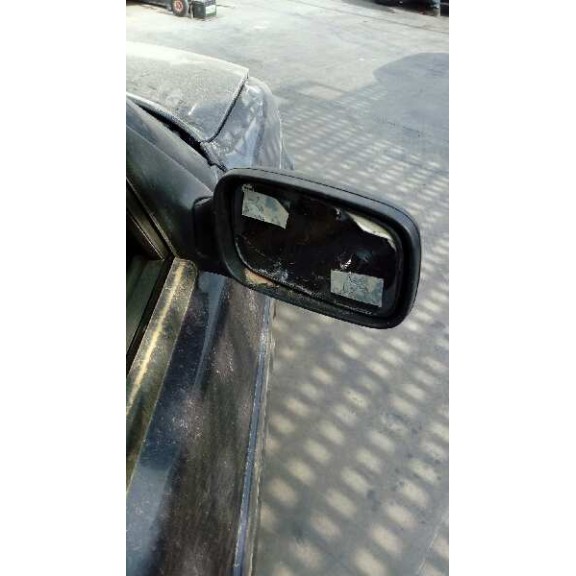 saab 900 berlina del año 1994