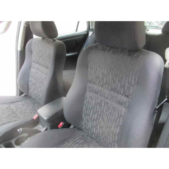 toyota corolla (e12) del año 2003