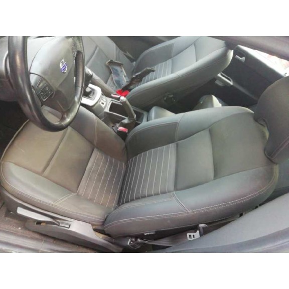 volvo v50 familiar del año 2006