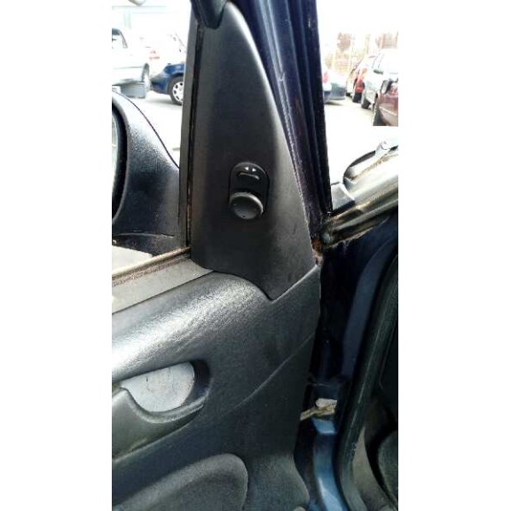 saab 900 berlina del año 1994