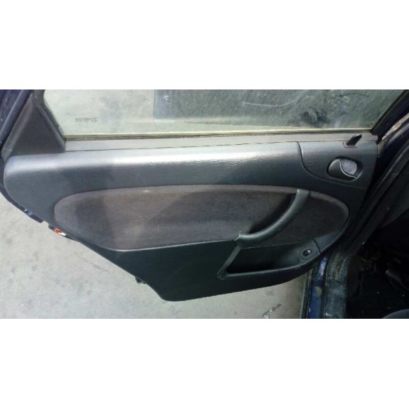 saab 900 berlina del año 1994