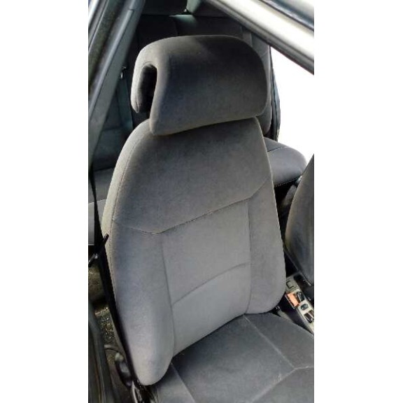 saab 900 berlina del año 1994