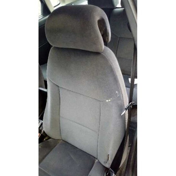 saab 900 berlina del año 1994