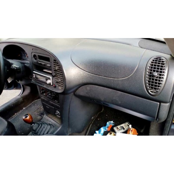 saab 900 berlina del año 1994