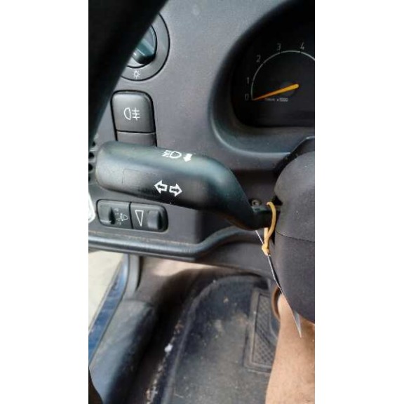 saab 900 berlina del año 1994