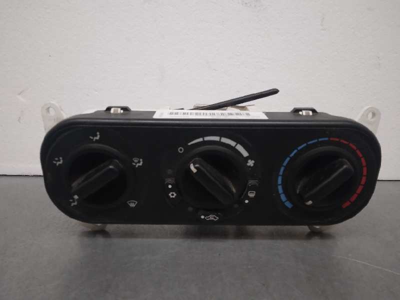 Recambio de mando calefaccion / aire acondicionado para dodge caliber s referencia OEM IAM P05058307AE  