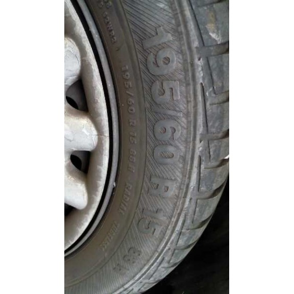 saab 900 berlina del año 1994