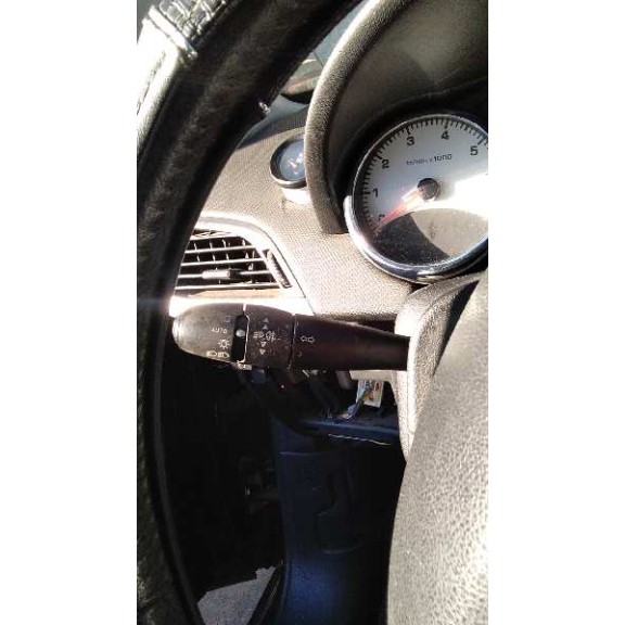 peugeot 207 del año 2008