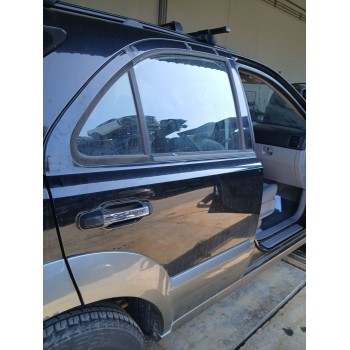 PUERTA TRASERA DERECHA 770043E111 