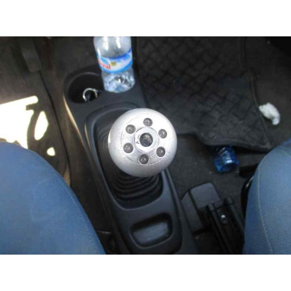 opel agila del año 2003