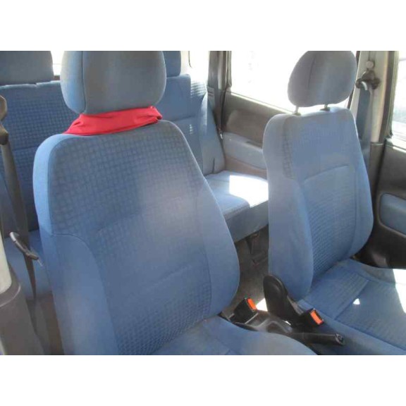 opel agila del año 2003